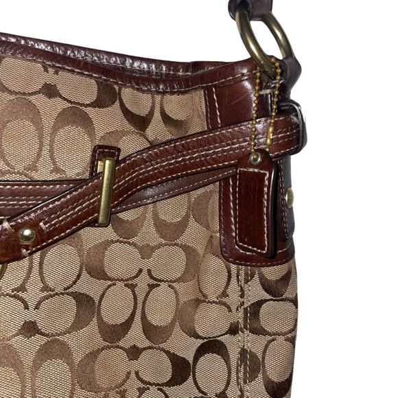 Coach XL Hamptons Hobo Bag in Signature Jacquard - Picture 9 of 12